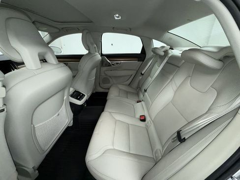 Used 2017 Volvo S90 T6 Inscription w/ Vision Package image 4