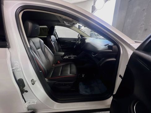 Used 2023 Buick Envision Essence w/ Sport Touring Package FWD image 30