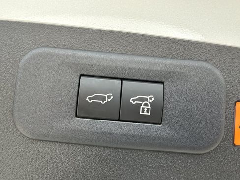 Used 2025 Lexus NX 250 FWD w/ Premium Package image 37
