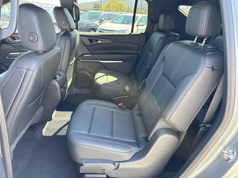 Used 2025 Chevrolet Traverse Z71 AWD/4WD image 13