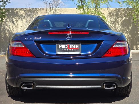 Used 2015 Mercedes-Benz SLK 250 image 9