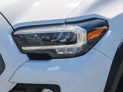 Certified 2023 Toyota Tacoma TRD Off-Road image 5