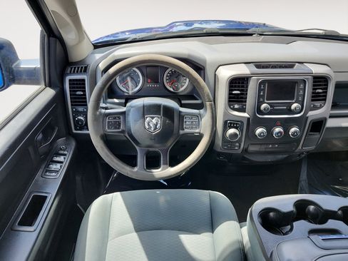 Used 2019 RAM 1500 Express w/ Express Value Package AWD/4WD image 10