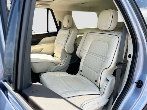 Used 2023 Lincoln Navigator Black Label AWD/4WD image 25