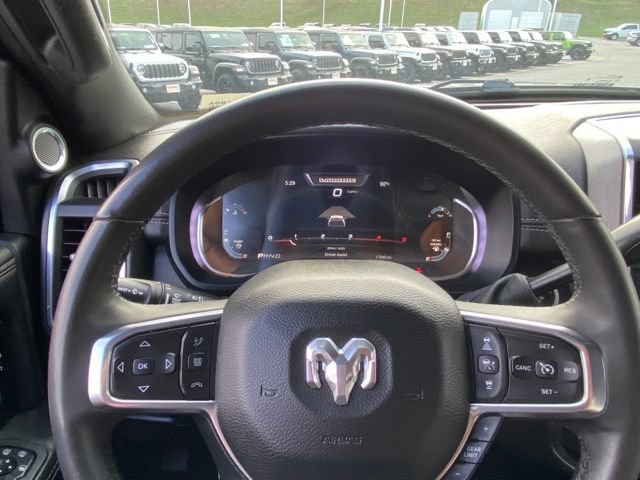 Used 2025 RAM 3500 Laramie AWD/4WD image 15