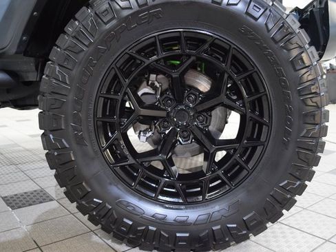 Used 2024 Jeep Wrangler Rubicon w/ Safety Group image 16