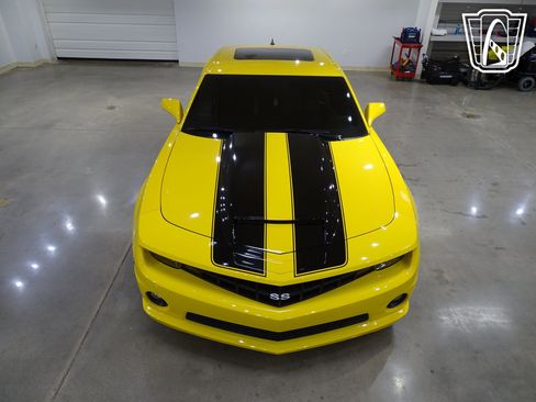 Used 2010 Chevrolet Camaro SS w/ RS Package image 23