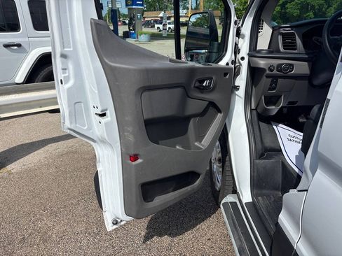 Used 2024 Ford Transit 250 Low Roof w/ Exterior Upgrade Package RWD image 9