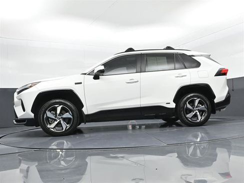 Used 2024 Toyota RAV4 SE w/ Weather & Moonroof Package AWD/4WD image 33