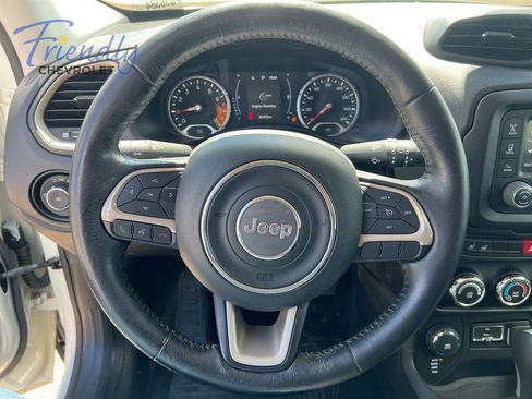 Used 2017 Jeep Renegade Latitude w/ Cold Weather Group AWD/4WD image 20