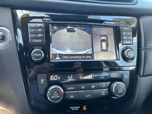 Used 2017 Nissan Rogue SL w/ SL Premium Package AWD/4WD image 21