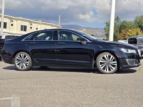 Used 2017 Lincoln MKZ Select w/ Climate Package image 21