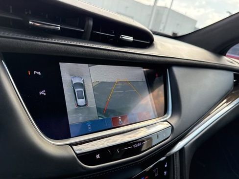 Used 2019 Cadillac XT5 Platinum image 17