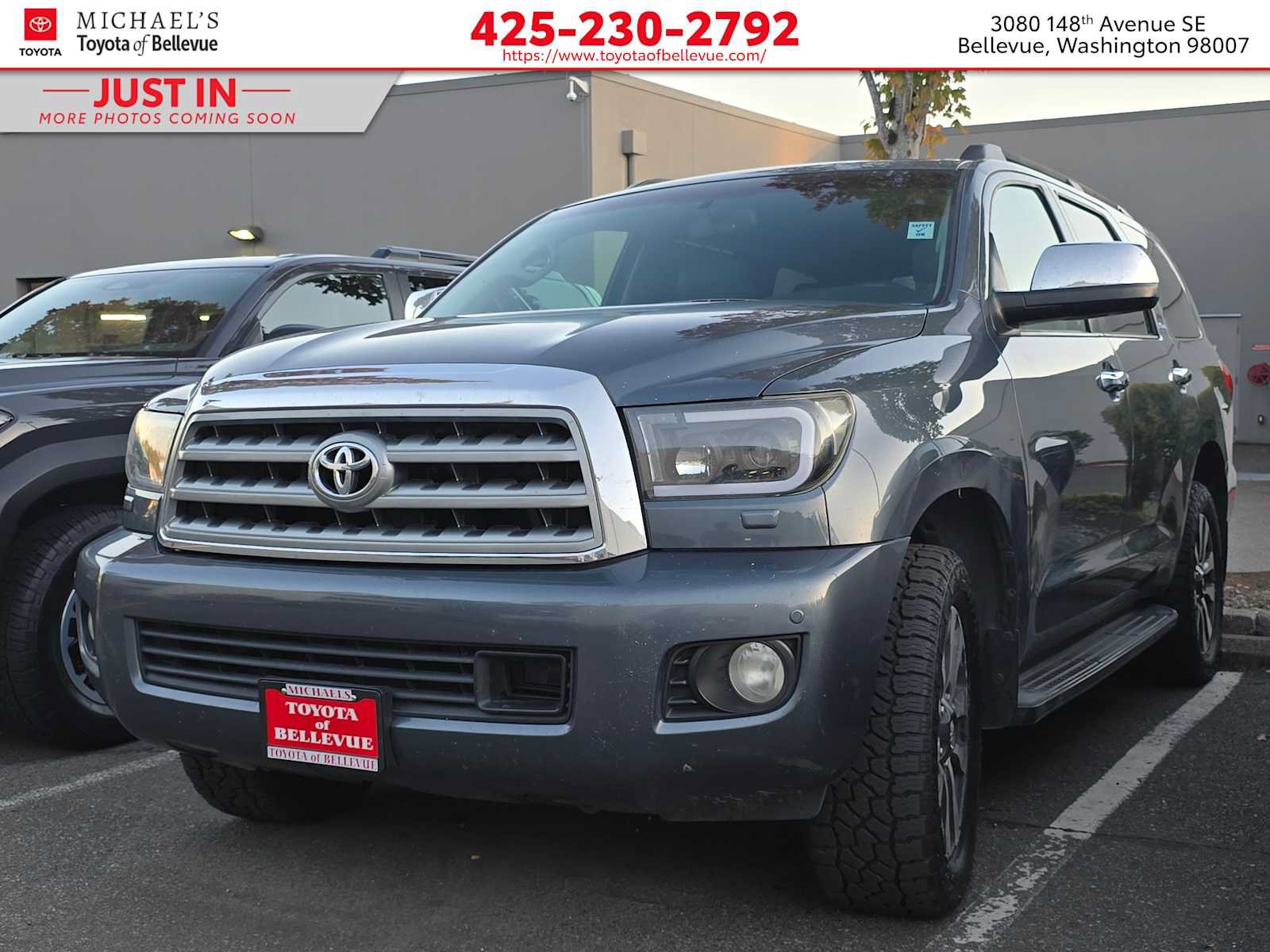 Used 2010 Toyota Sequoia Platinum AWD/4WD image 1