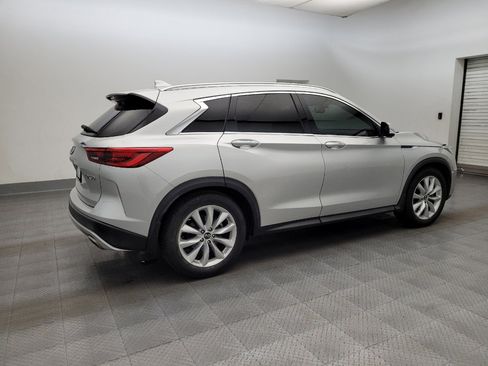 Used 2019 INFINITI QX50 Essential w/ Premium Heat Package image 10