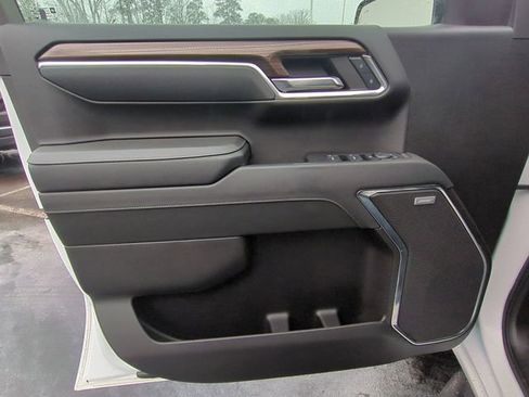 Used 2024 Chevrolet Silverado 1500 LT Trail Boss w/ LT Trail Boss Premium Package image 24