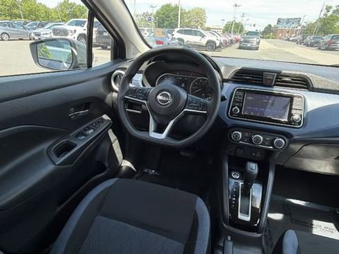 Used 2023 Nissan Versa SV FWD image 20