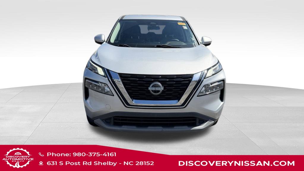 Certified 2023 Nissan Rogue SV FWD image 2