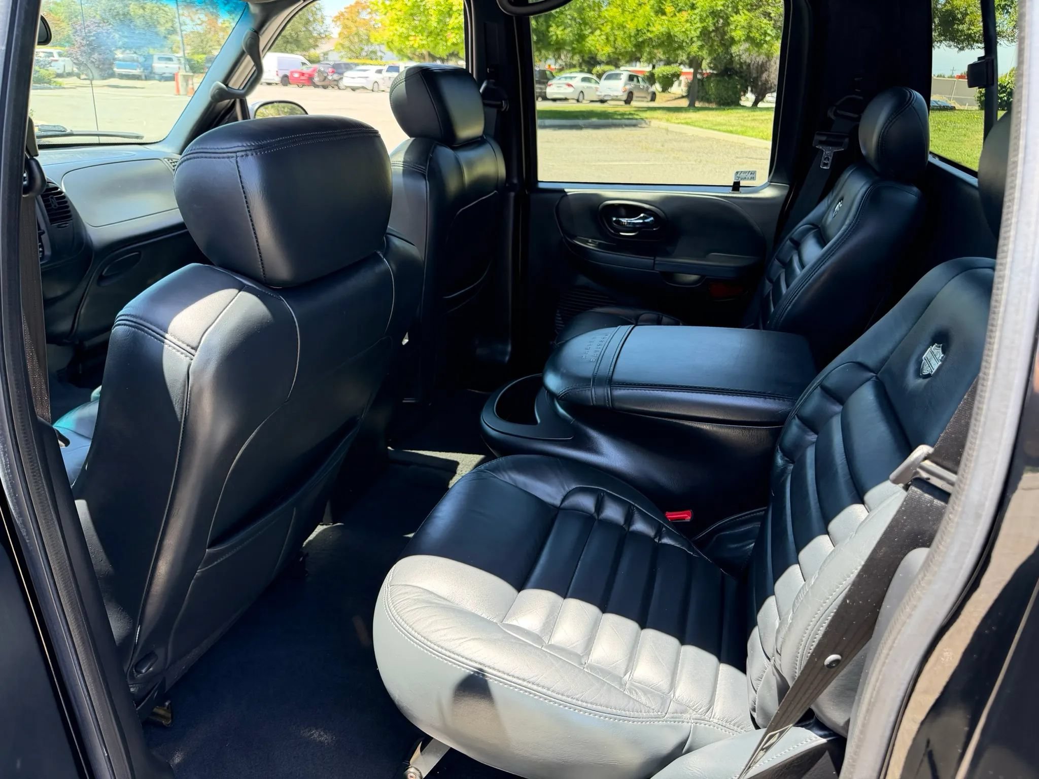 Used 2001 Ford F150 Lariat RWD image 11