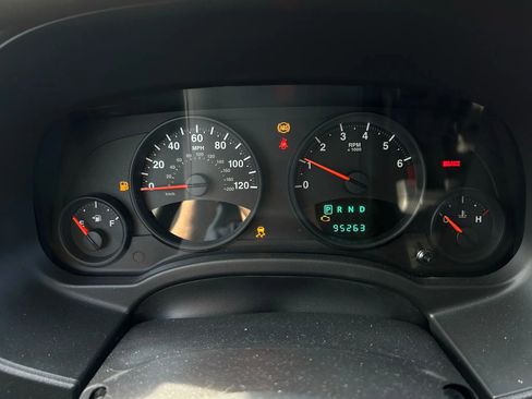 Used 2012 Jeep Compass Sport FWD image 13