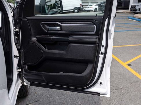 Used 2022 RAM 1500 Big Horn AWD/4WD image 13