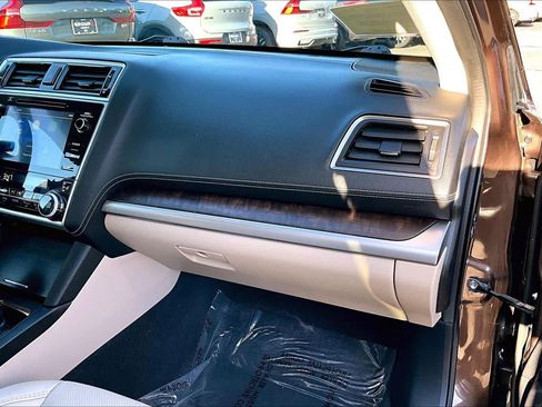 Used 2019 Subaru Outback 2.5i Limited image 18
