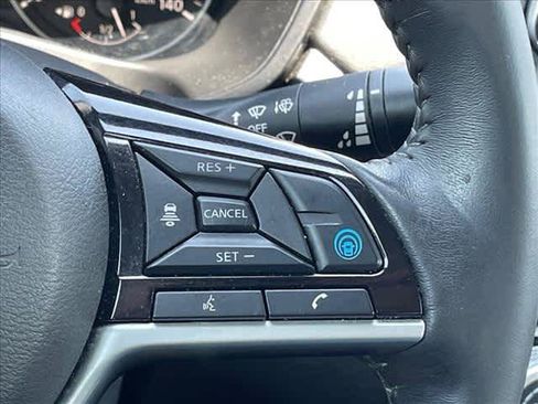 Used 2021 Nissan Altima 2.5 SV w/ SV Premium Package FWD image 21
