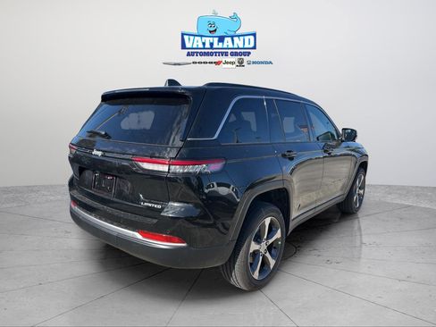 New 2026 Jeep Grand Cherokee Limited RWD image 5