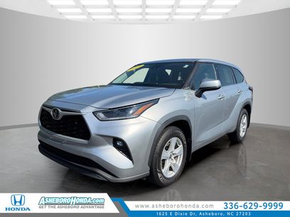 Used 2021 Toyota Highlander LE