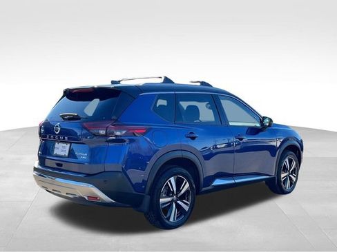 Used 2021 Nissan Rogue Platinum image 5