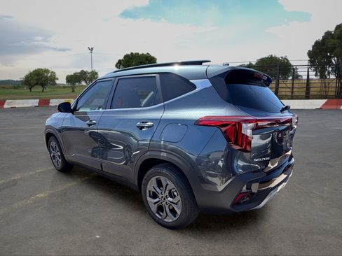 Certified 2024 Kia Seltos S FWD image 4