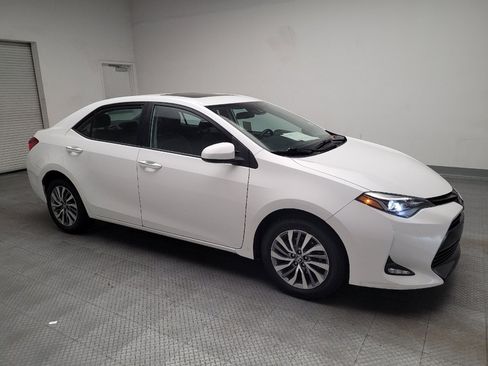 Used 2019 Toyota Corolla XLE image 11