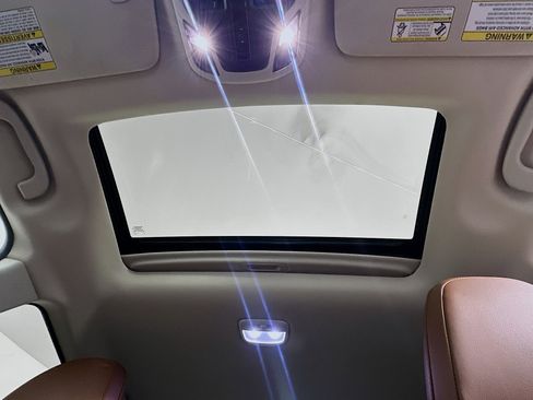 Used 2024 Subaru Outback Touring XT image 25