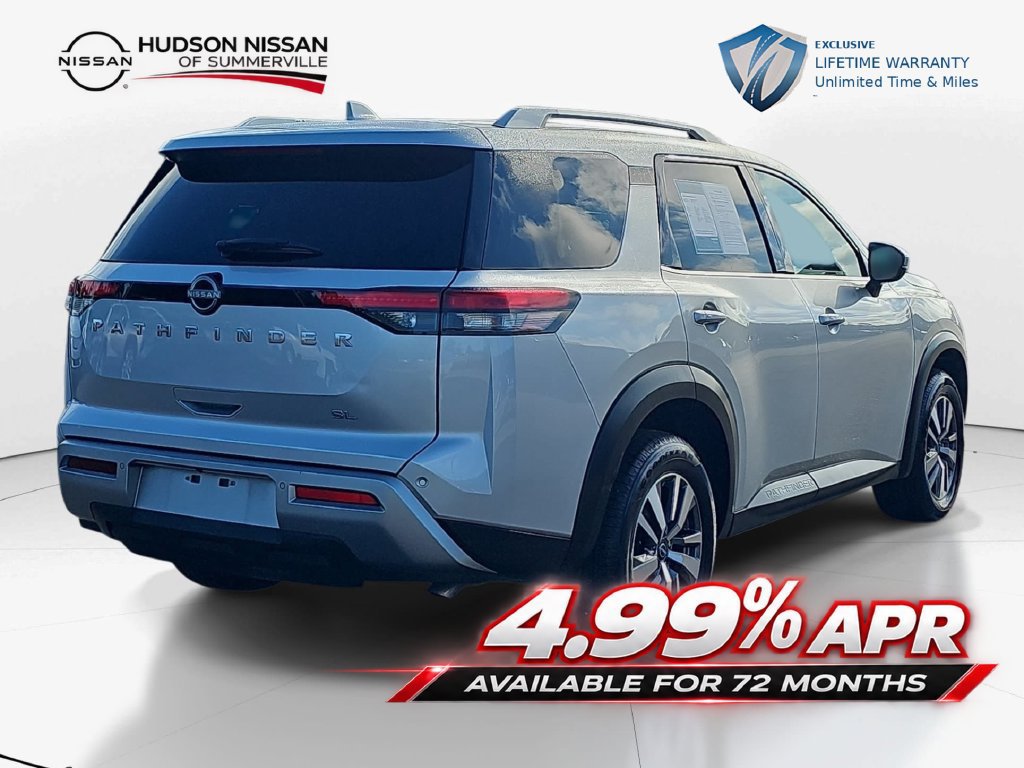 Used 2025 Nissan Pathfinder SL FWD image 7