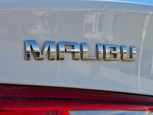 Used 2024 Chevrolet Malibu LT FWD image 30