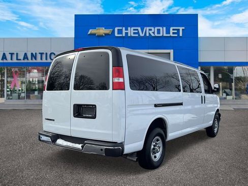 Certified 2024 Chevrolet Express 3500 LT w/ LT Preferred Equipment Group image 4