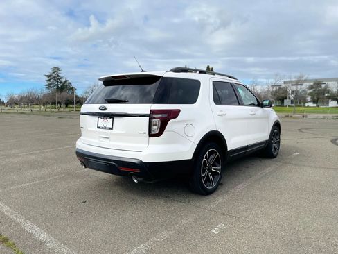 Used 2015 Ford Explorer Sport w/ Equipment Group 401A AWD/4WD image 5