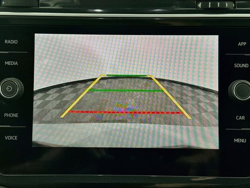 Used 2023 Volkswagen Tiguan SE FWD image 22