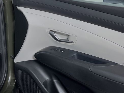 Used 2025 Hyundai Tucson SEL FWD image 32