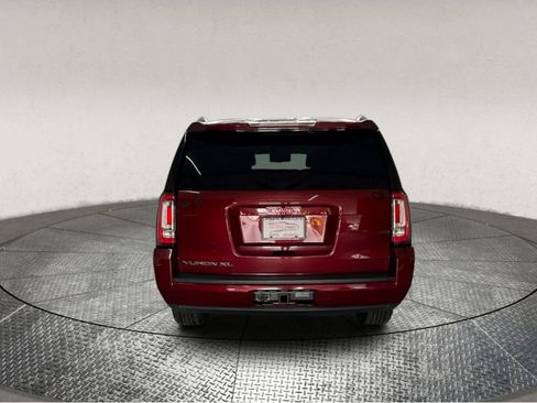 Used 2019 GMC Yukon XL SLT w/ Open Road Package image 6