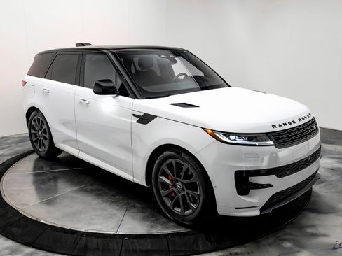 Used 2025 Land Rover Range Rover Sport Dynamic SE image 21