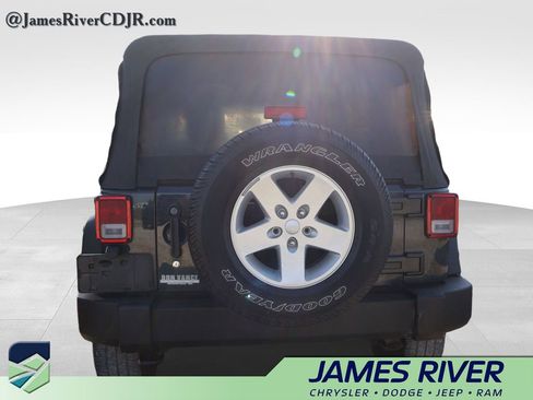 Used 2017 Jeep Wrangler Unlimited Sport w/ Quick Order Package 24S image 17