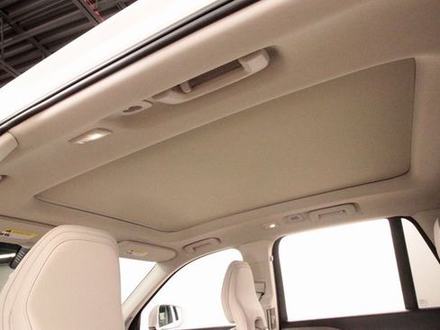 Used 2023 Volvo XC90 T8 Plus w/ Protection Package Premier image 45