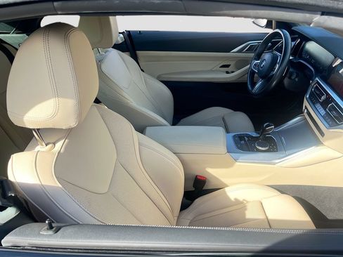 Used 2023 BMW M440i Convertible w/ Premium Package RWD image 31