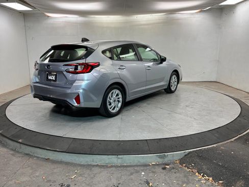 Used 2024 Subaru Impreza 2.0i image 5