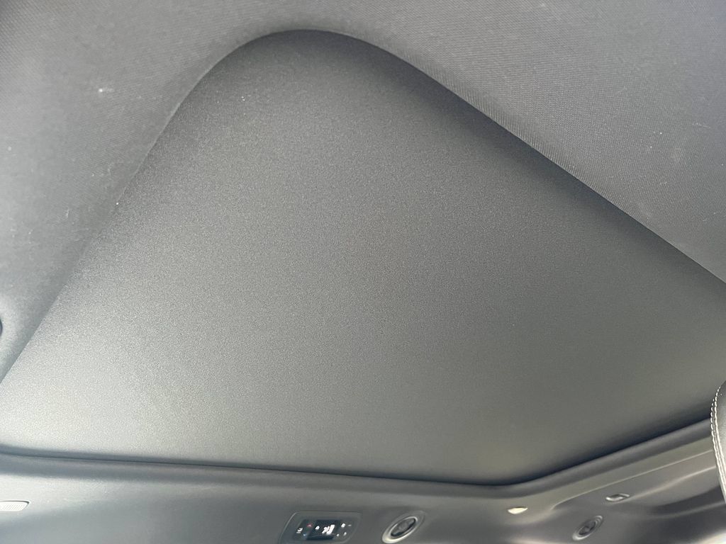 Used 2025 Chrysler Pacifica Limited FWD image 43