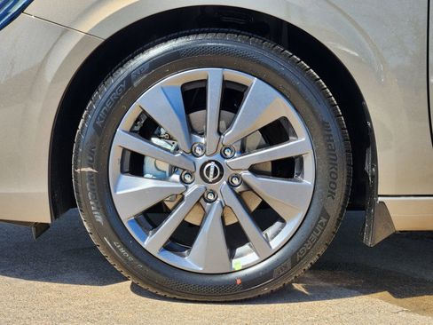 New 2026 Nissan Sentra SL w/ Floor Mat Package FWD image 11