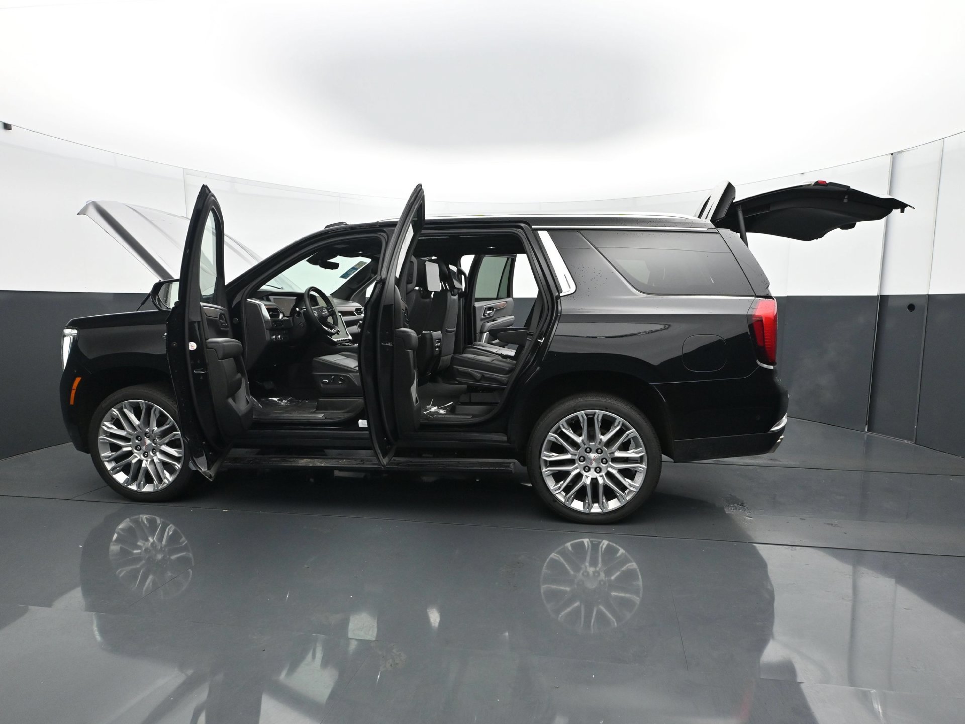Used 2025 GMC Yukon Denali w/ Denali Reserve Package AWD/4WD image 35