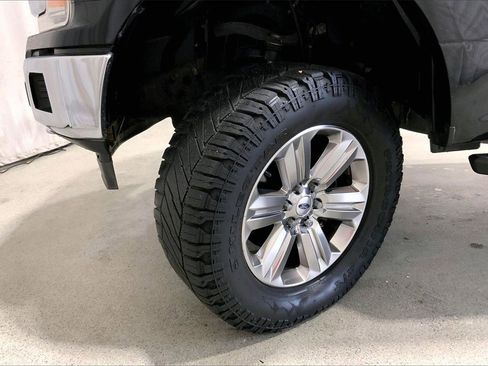 Used 2019 Ford F150 XLT w/ Equipment Group 302A Luxury image 20