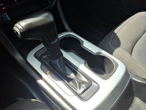 Used 2020 Chevrolet Colorado LT w/ Safety Package RWD image 17